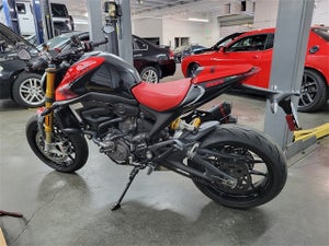 2023 Ducati monster
